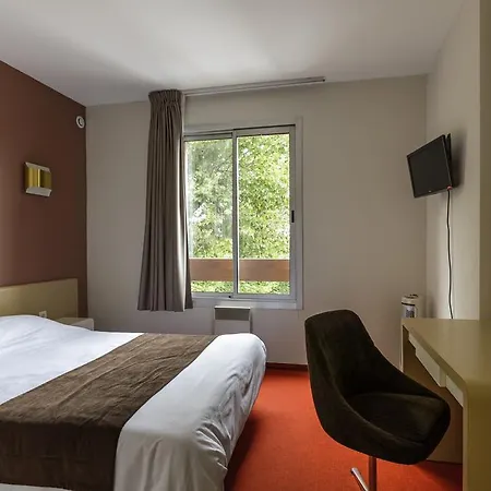 Hotel Restaurant Les Pins 2*