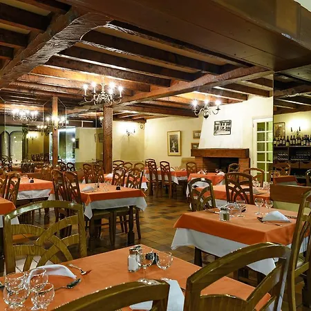 Restaurant Les Pins Hotel