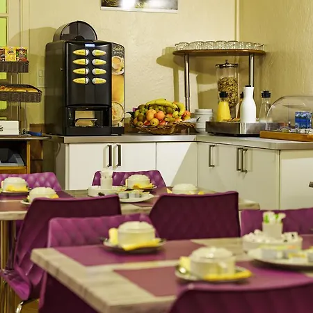 Restaurant Les Pins 2* Fonbeauzard